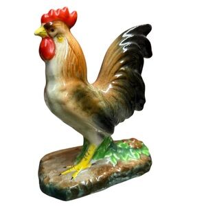 Vintage Beautiful Brown Rooster Chicken Figurine